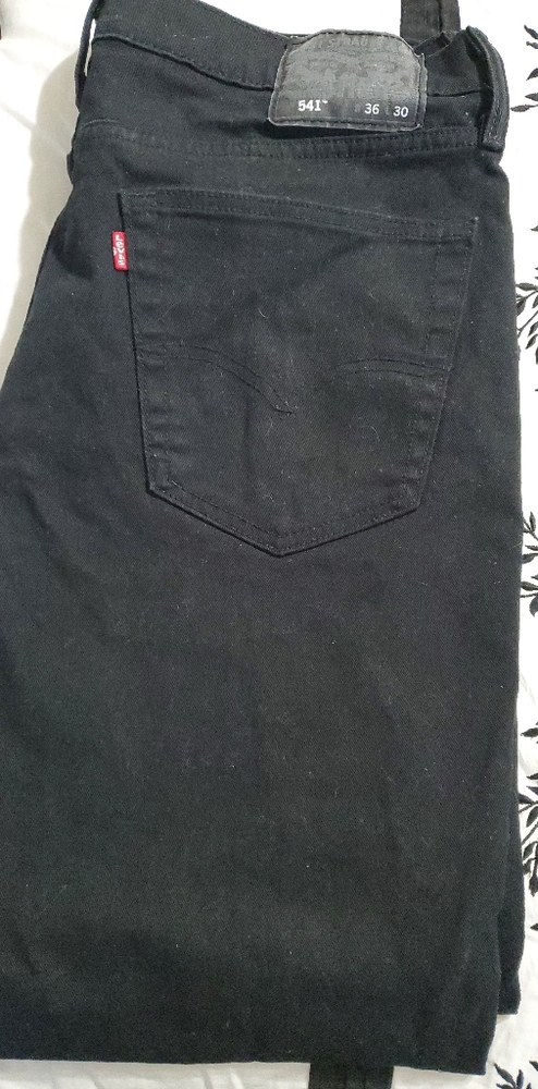 Black Levi mens jeans